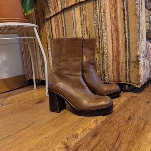 Steve Madden Lizie vintage leather boots